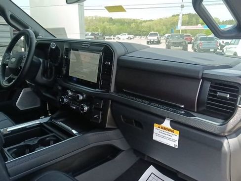 New 2026 Ford F250 Platinum AWD/4WD image 37