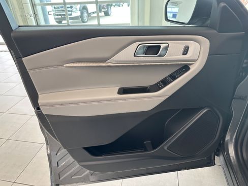 New 2026 Ford Explorer Active AWD/4WD image 43