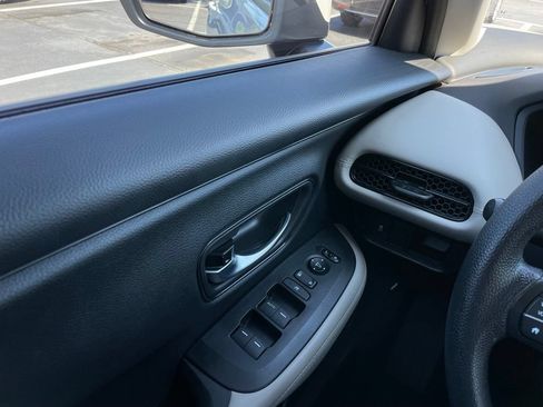 Used 2026 Honda HR-V LX image 22