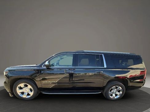 Used 2018 Chevrolet Suburban Premier AWD/4WD image 8
