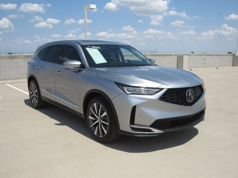 Certified 2025 Acura MDX SH-AWD w/ Technology Package image 2