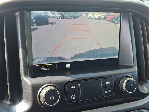 Used 2019 Chevrolet Colorado Z71 AWD/4WD image 18