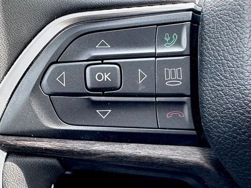 Used 2023 Jeep Grand Cherokee 4WD 4xe image 15