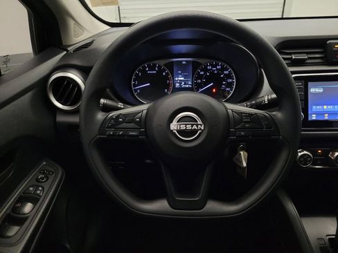 Used 2025 Nissan Versa S FWD image 22