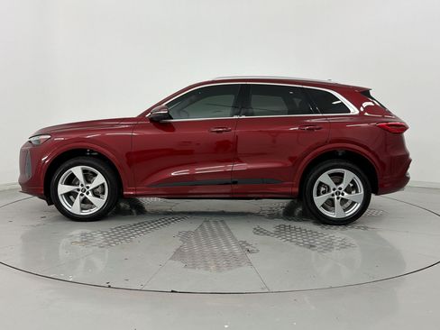 Used 2025 Audi Q5 Premium Plus AWD/4WD image 2