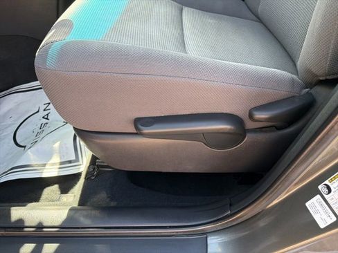 Used 2008 Toyota Matrix XR FWD image 19