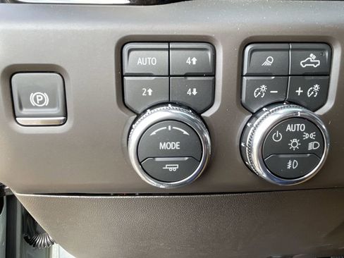 New 2026 GMC Sierra 2500 Denali w/ Technology Package AWD/4WD image 18