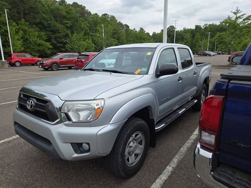 Used 2013 Toyota Tacoma PreRunner w/ SR5 Pkg RWD image 7
