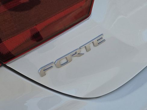 Used 2024 Kia Forte LXS image 12