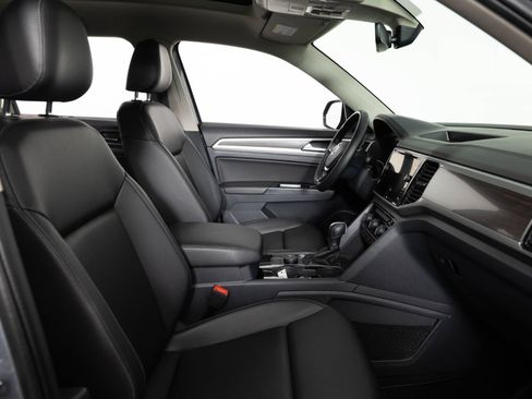 Used 2019 Volkswagen Atlas SEL R-Line AWD/4WD image 31