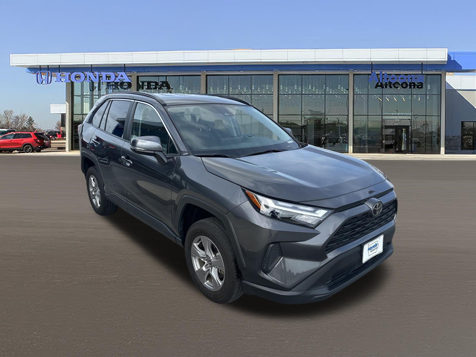 Used 2025 Toyota RAV4 XLE AWD/4WD image 6