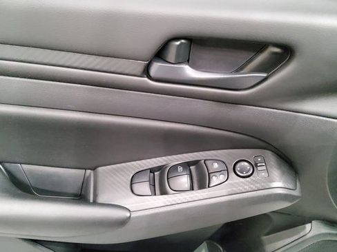 Used 2024 Nissan Altima 2.5 S image 19