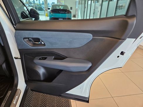 Used 2023 Nissan Ariya image 30