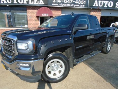 Used 2016 GMC Sierra 1500 4x4 Double Cab SLE w/ SLE Value Package image 2