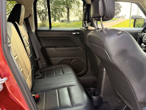 Used 2015 Jeep Patriot High Altitude AWD/4WD image 27