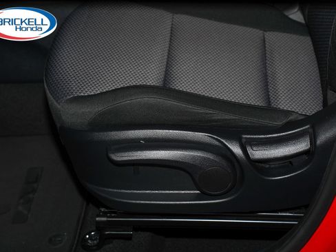 Used 2024 Kia Soul LX FWD image 28