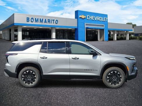 New 2027 Chevrolet Traverse Z71 w/ Driver Confidence Package AWD/4WD image 6