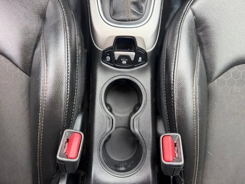 Used 2018 Jeep Compass Latitude AWD/4WD image 18