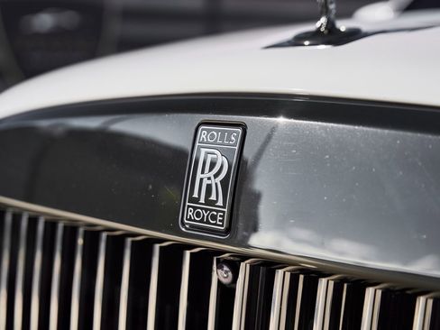 Used 2024 Rolls-Royce Cullinan Black Badge image 8