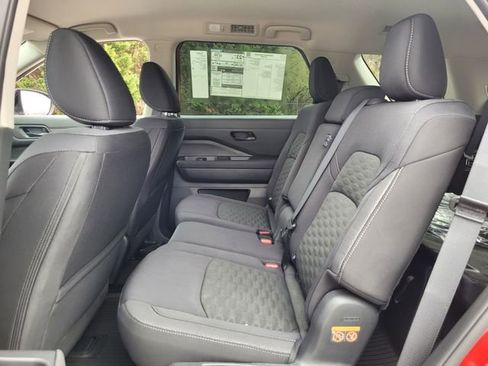 New 2026 Nissan Pathfinder SV AWD/4WD image 10