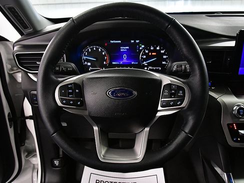 Used 2023 Ford Explorer XLT w/ Equipment Group 202A image 20