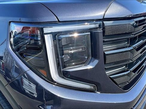 Used 2024 GMC Sierra 1500 Elevation AWD/4WD image 29