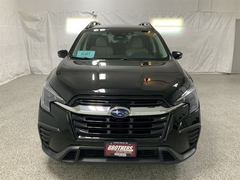 Used 2023 Subaru Ascent Premium w/ Convenience Package AWD/4WD image 3