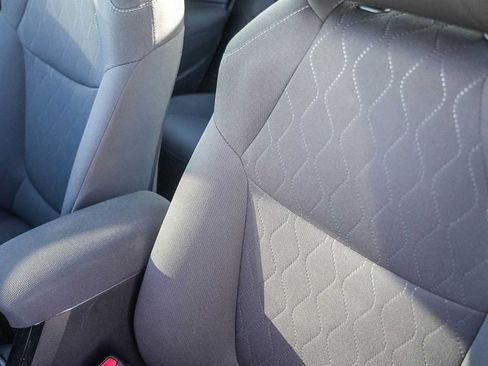 Used 2022 Toyota Corolla LE FWD image 25