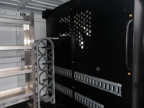 Used 2025 RAM ProMaster 2500 w/ Premium Convenience Group image 11