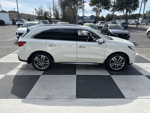 Used 2017 Acura MDX SH-AWD w/ Advance Package image 3