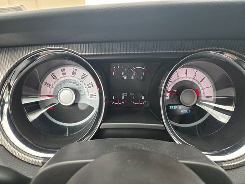 Used 2010 Ford Mustang GT Premium RWD image 20