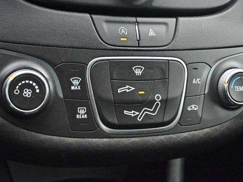 Used 2024 Chevrolet Malibu RS FWD image 28