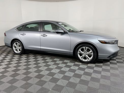 Used 2023 Honda Accord LX image 6