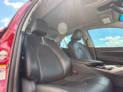 Used 2018 Toyota Camry XSE FWD image 28
