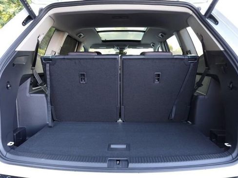 New 2026 Volkswagen Atlas Peak Edition image 9