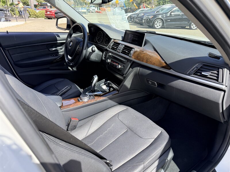 Used 2015 BMW 328i Sedan RWD image 27