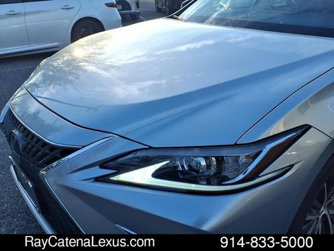 Certified 2023 Lexus ES 350 w/ Premium Package image 7