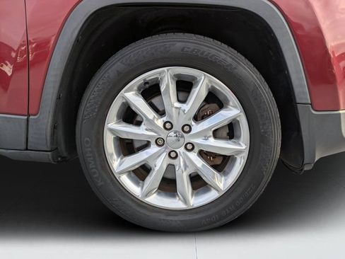 Used 2015 Jeep Cherokee Limited AWD/4WD image 10
