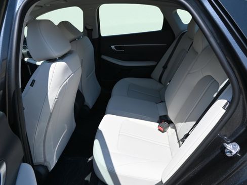 Certified 2026 Hyundai Sonata SE FWD image 11