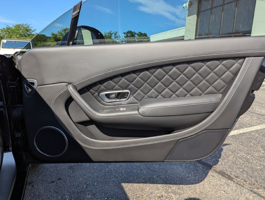 Used 2016 Bentley Continental GT AWD/4WD image 31
