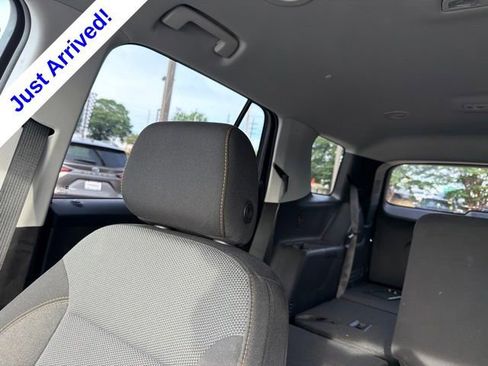 Used 2021 Chevrolet Traverse LS FWD image 15