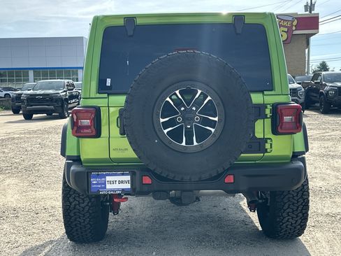 Used 2025 Jeep Wrangler Unlimited Rubicon AWD/4WD image 7