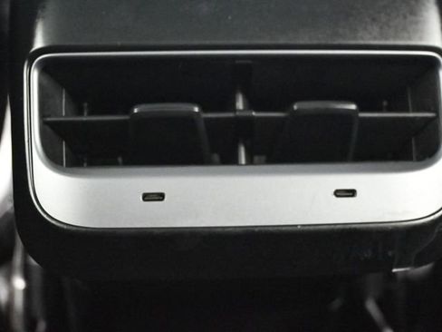 Used 2023 Tesla Model Y Long Range image 12