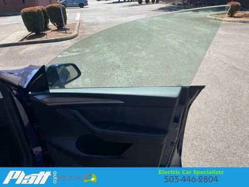 Used 2024 Tesla Model Y Long Range RWD image 51