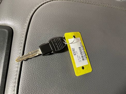 Used 2018 RAM 1500 Tradesman AWD/4WD image 24