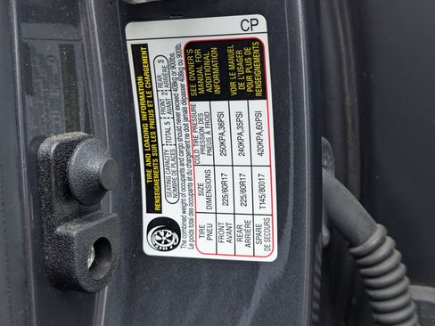 Used 2023 Subaru Forester Premium AWD/4WD image 38
