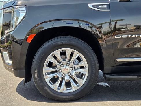 Used 2024 GMC Yukon XL Denali w/ Advanced Technology Package AWD/4WD image 9