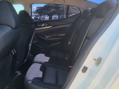 Used 2017 Nissan Maxima 3.5 S w/ Interior Lighting Package image 22