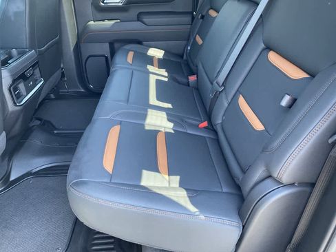 Used 2024 GMC Sierra 1500 AT4 w/ Technology Package image 21