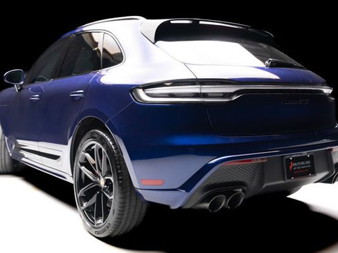 Used 2024 Porsche Macan GTS AWD/4WD image 25